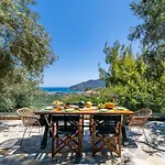 Antigone Luxury Retreat Skopelos Town