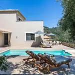 Antigone Luxury Retreat Villa *