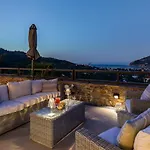 Antigone Luxury Retreat