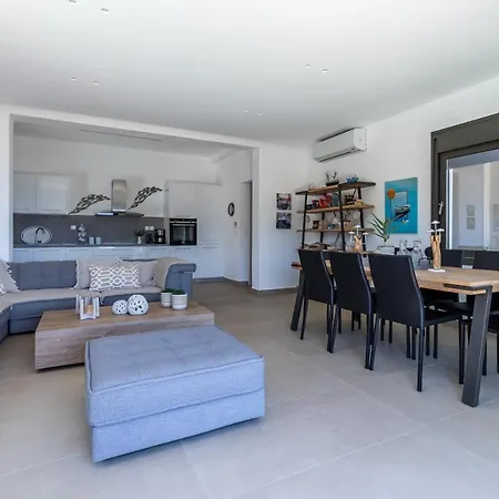 Antigone Luxury Retreat וילה *