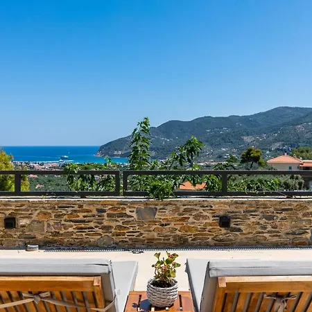 Antigone Luxury Retreat