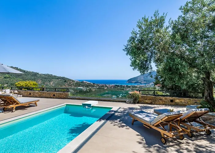 Antigone Luxury Retreat *