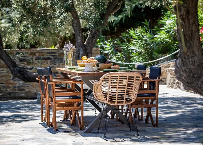 Antigone Luxury Retreat Villa *