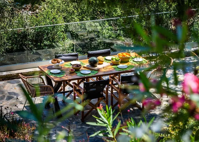 Antigone Luxury Retreat Villa *