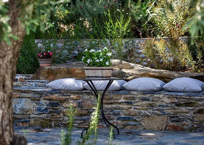 Antigone Luxury Retreat *